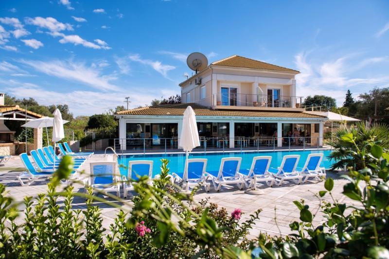Kavos Plaza Hotel ภายนอก รูปภาพ