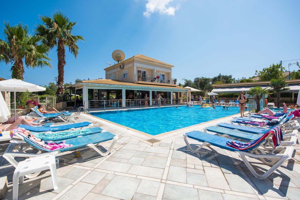 Kavos Plaza Hotel ภายนอก รูปภาพ