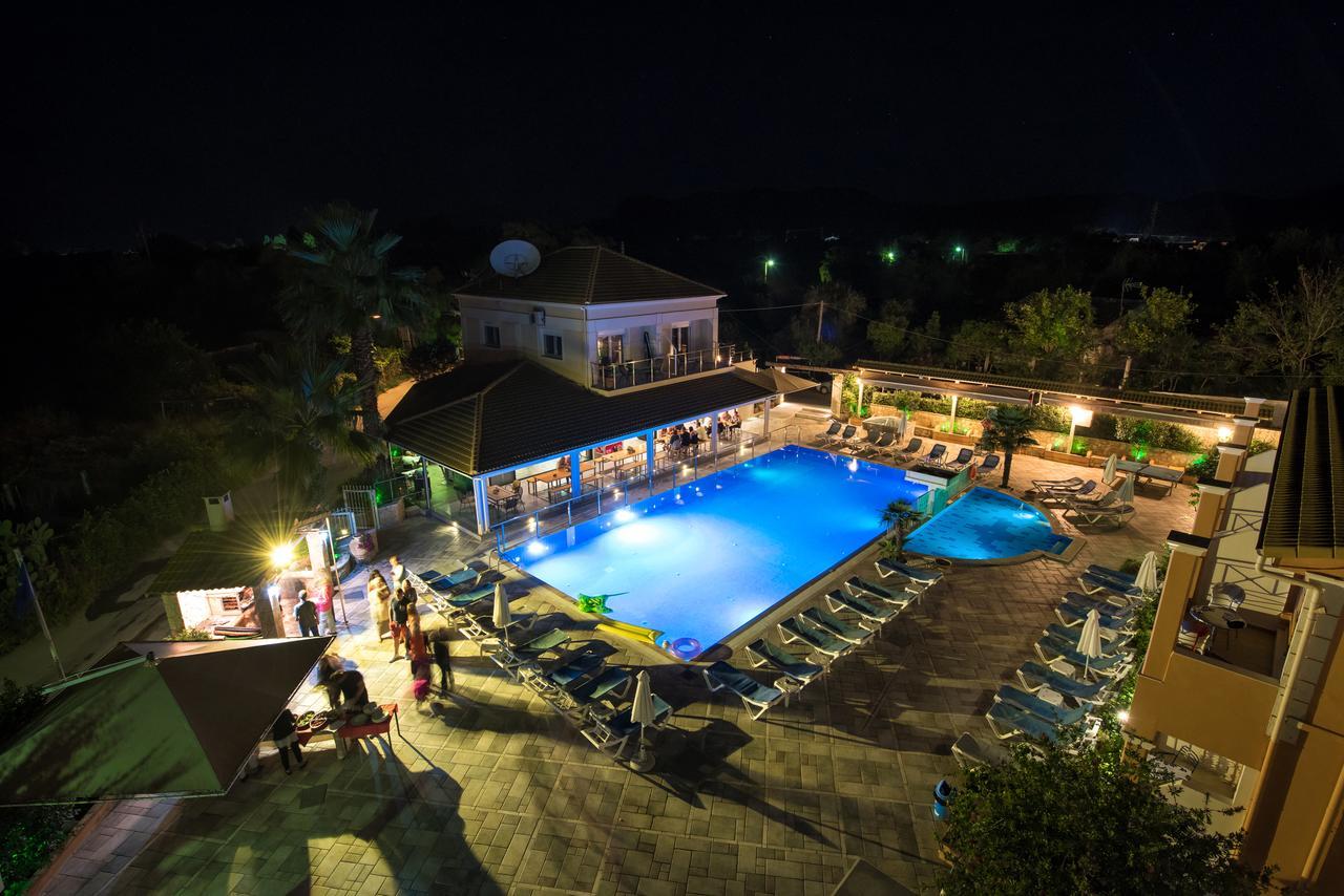Kavos Plaza Hotel ภายนอก รูปภาพ