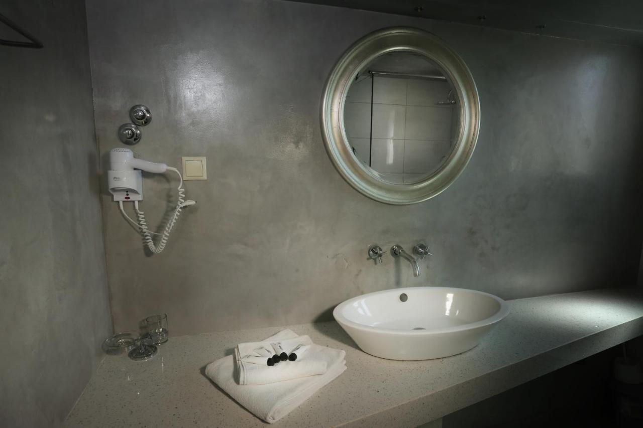 Kavos Plaza Hotel ภายนอก รูปภาพ